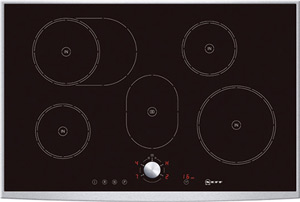 Neff Induction hob with non induction central warming zone